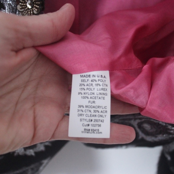 Vintage Trina Turk Pant Suit Size 4, Metallic Silver and Black, Faux Fur Cuffs - Picture 8 of 9